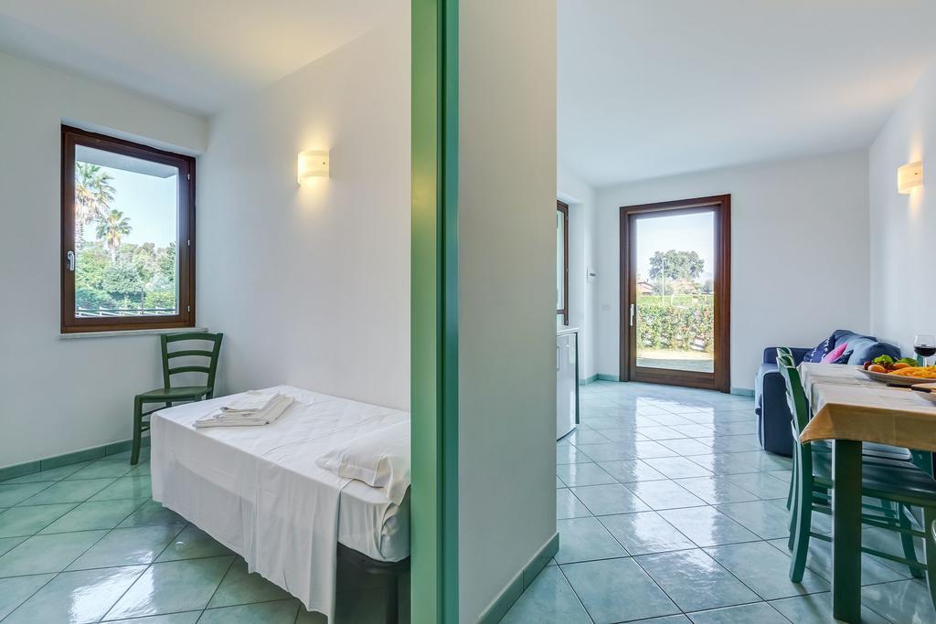 Terra Felice Aparthotel San Felice Circeo Exterior photo