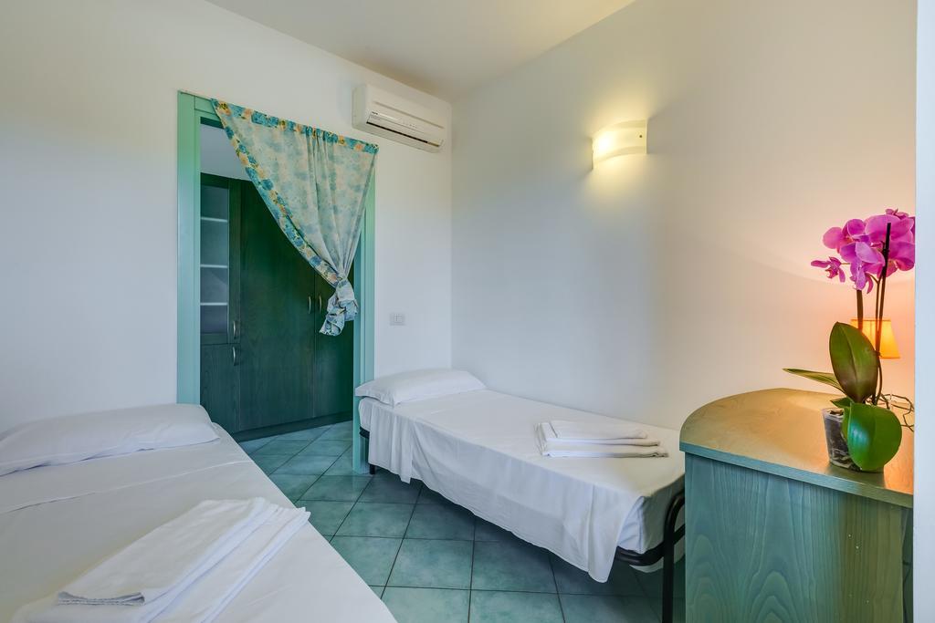 Terra Felice Aparthotel San Felice Circeo Room photo